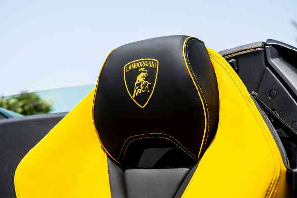 Аренда Ламборгини Хуракан 2021 года в Дубае, REF-139