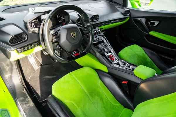 Rent Green Lamborghini Huracan 2020 model, REF-100 in Dubai