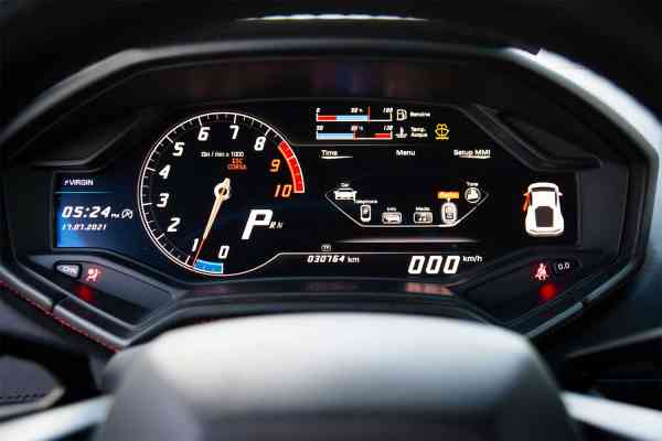 Аренда Ламборгини Хуракан 2020 года в Дубае, REF-119