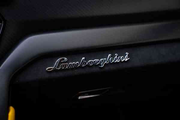 Rent Black Lamborghini Urus Capsule in Dubai