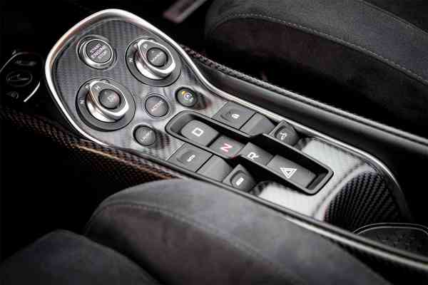 Аренда МакЛарен 570С 2019 года в Дубае, REF-164