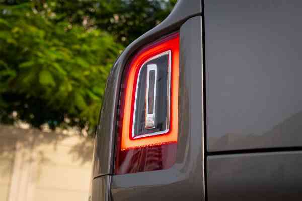 Аренда Роллс Ройс Куллинан 2021 года в Дубае, REF-106