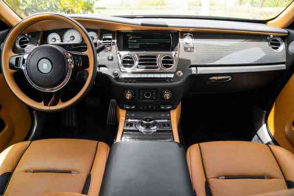 Аренда Роллс Ройс Врайт 2020 года в Дубае, REF-137