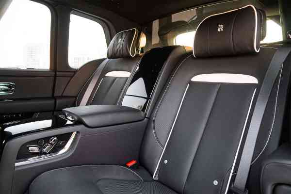 Rent Black special edition Rolls Royce Cullinan 2020 model, REF-165 in Dubai