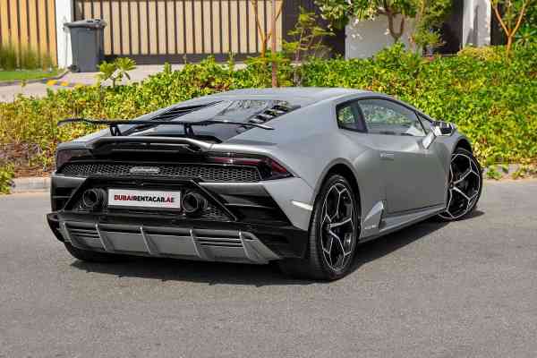 Аренда серого Lamborghini Huracan Evo в Дубае