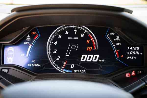 Аренда Ламборгини Хуракан 2021 года в Дубае, REF-139