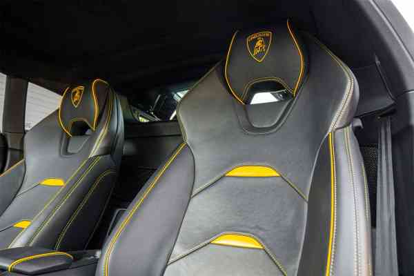 Аренда Ламборгини Хуракан 2020 года в Дубае, REF-172