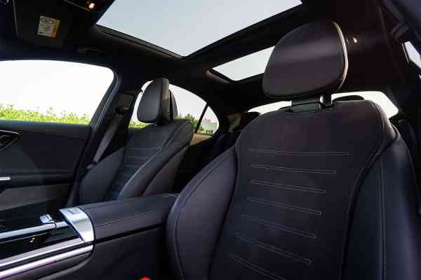 Мерседес Бенз Ц300 - 2022 года