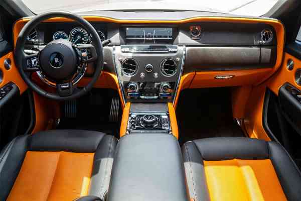 Аренда Роллс Ройс Куллинан 2021 года в Дубае, REF-58