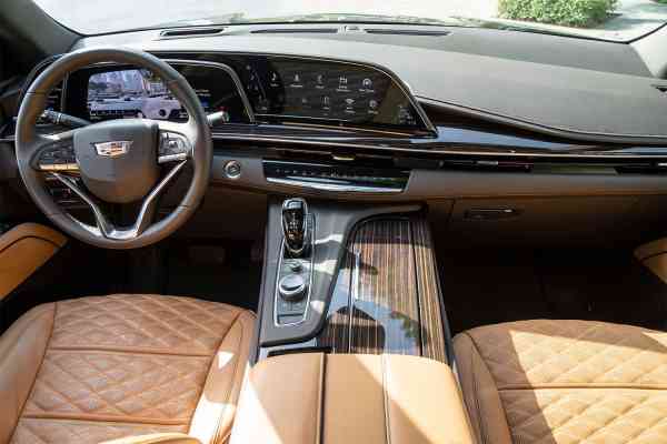 Аренда Cadillac Escalade 2021 года в Дубае, REF-67