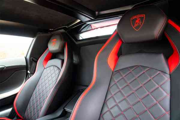 Аренда Ламборгини Авентадор 2020 года в Дубае, REF-83