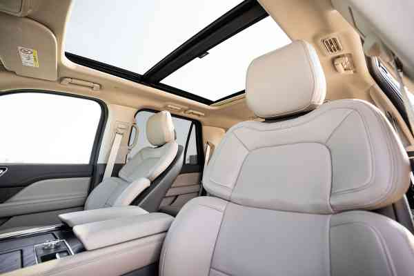 Линкольн Навигатор доступен в аренде