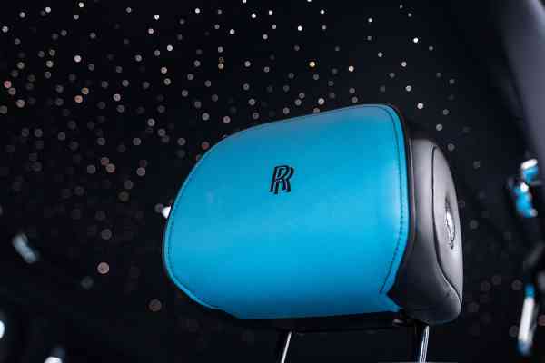 Black matt Rolls-Royce Cullinan available for rent in Dubai