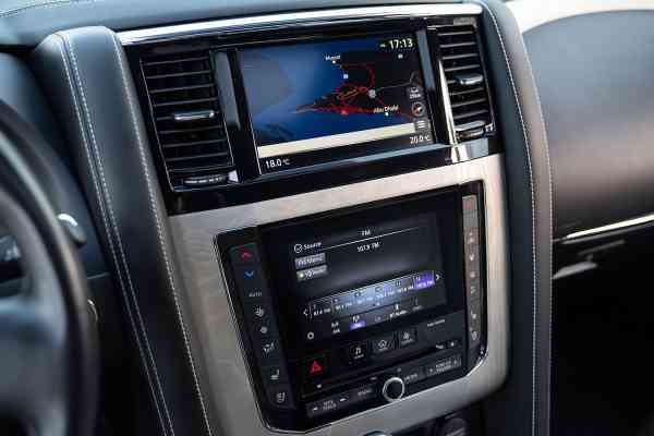 Семейный 7-местный Infiniti QX80 доступен в аренду в Дубае