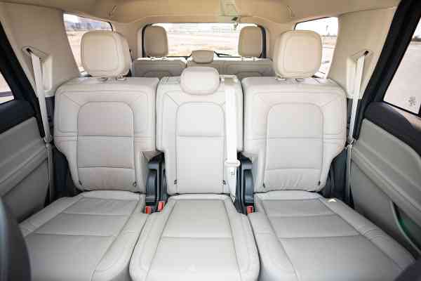 Линкольн Навигатор доступен в аренде