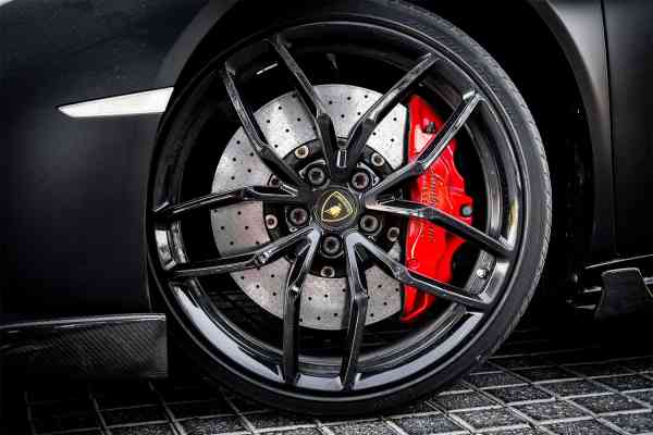 Аренда Ламборгини Хуракан 2020 года в Дубае, REF-119