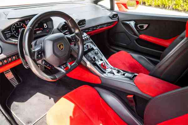 Аренда Ламборгини Хуракан 2017 года в Дубае, REF-24