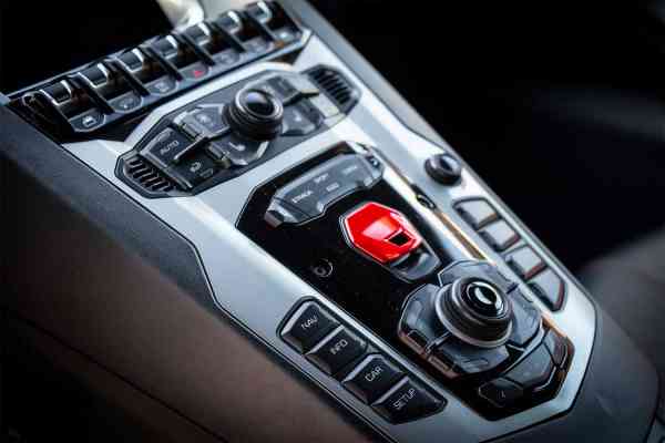 Rent Red Lamborghini Aventador 2018 model, REF-44 in Dubai