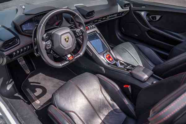 Rent White Lamborghini Huracan 2020 model, REF-46 in Dubai
