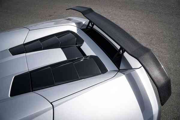 Rent Silver Lamborghini Huracan Evo Spider in Dubai