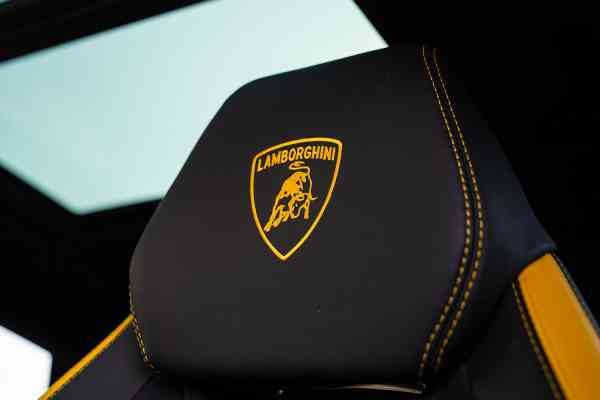 Rent Black Lamborghini Urus Capsule in Dubai