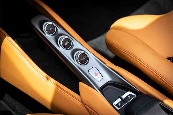 Rent Ferrari F8 Spyder