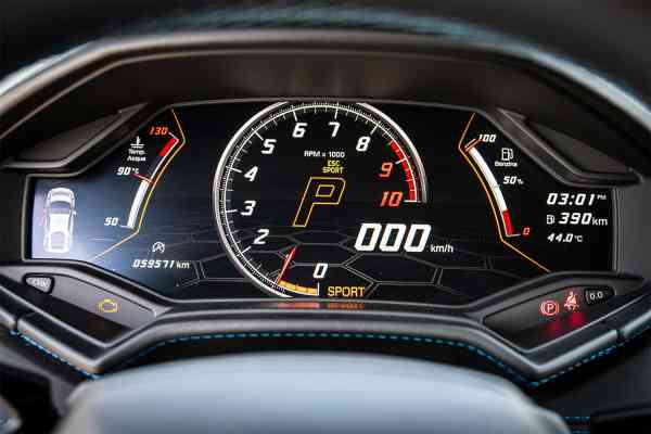 Аренда серого Lamborghini Huracan Evo в Дубае