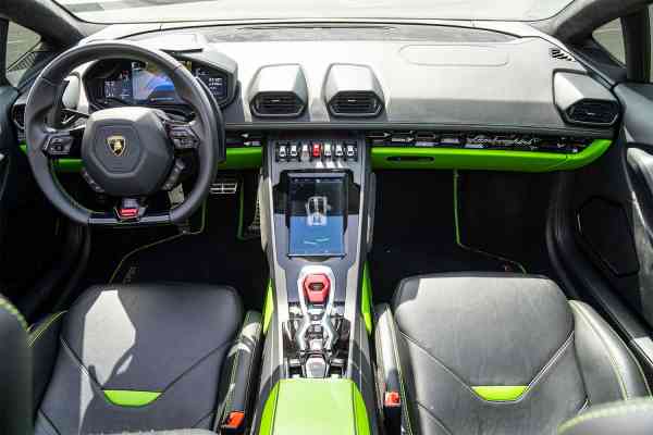 Rent Green Lamborghini Huracan Evo Spider in Dubai
