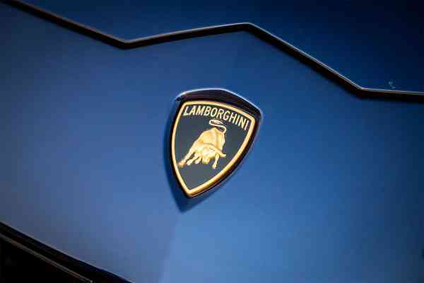 Rent Blue brand new Lamborghini Urus 2021 model, REF-159 in Dubai