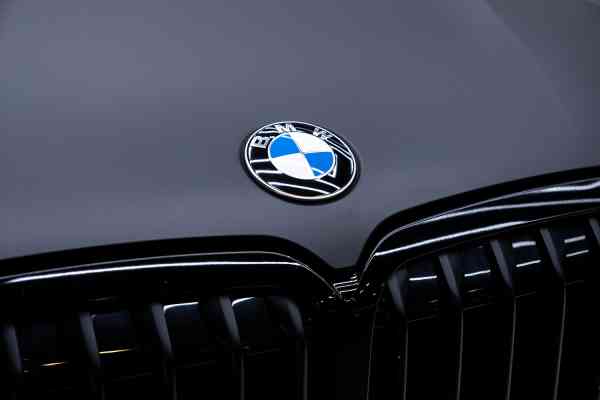 7-seater BMW X7 40i available for rent