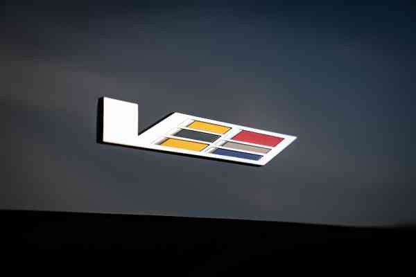 rent Cadillac Escalade in Dubai