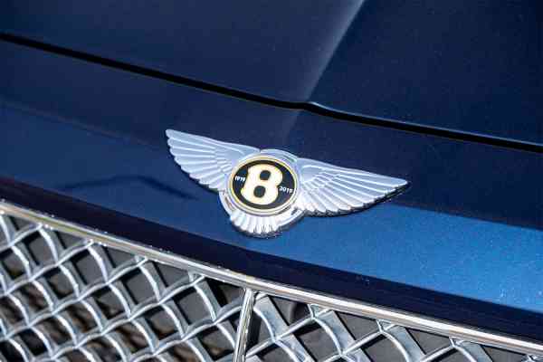 Аренда Бентли Бентейга 2020 года в Дубае, REF-91