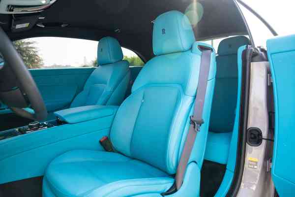 rent Rolls Royce Spectre