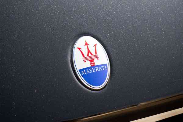 Аренда Мазерати Леванте 2019 года в Дубае, REF-160