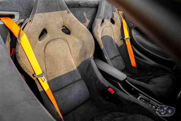 Аренда МакЛарен 570С 2019 года в Дубае, REF-164