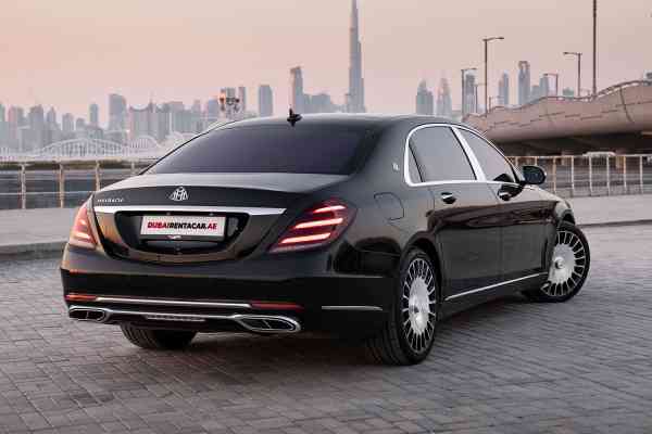 Rent luxurious Mercedes-Benz Maybach in Dubai