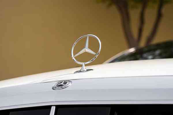 Rent White Mercedes-Benz S-Class 2019 model, REF-162 in Dubai