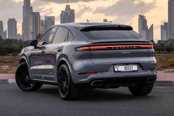 Порш Кайен доступен в аренде в Дубае