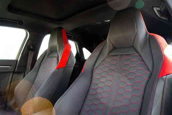 Rent White brand new Audi Q3 2021 model, REF-33 in Dubai