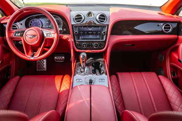 Аренда Бентли Бентейга 2020 года в Дубае, REF-18