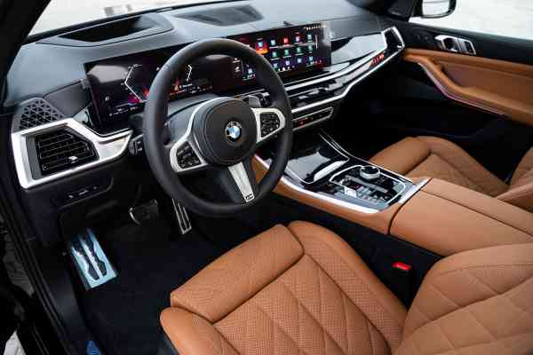 Rent Brand new black BMW X5 in Dubai