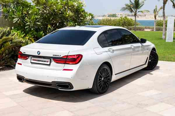 Rent bmw dubai