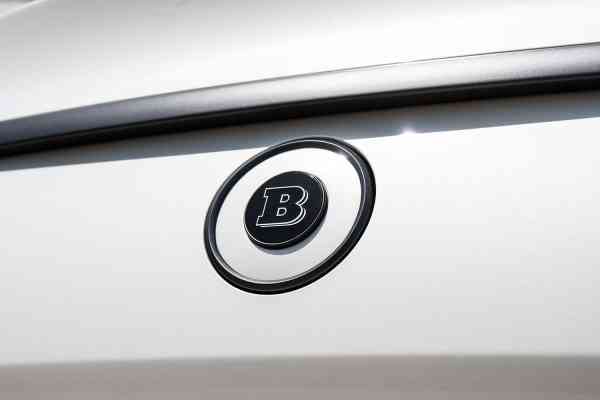 Rent White unique Mercedes-Benz S-Class 2018 model, REF-27 in Dubai