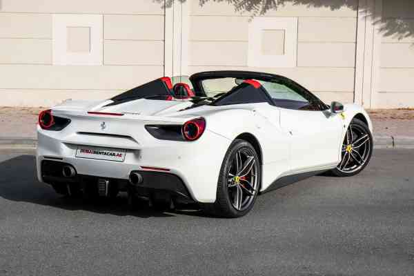 Аренда Феррари 488 2018 года в Дубае, REF-115