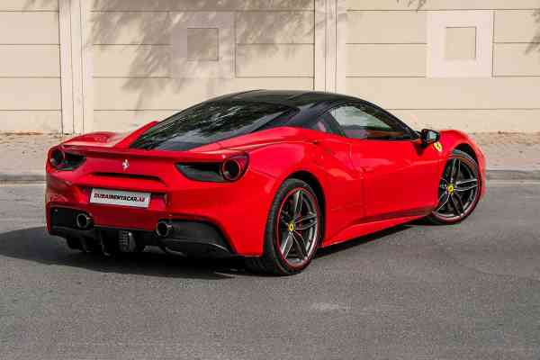 Аренда Феррари 488 2017 года в Дубае, REF-94
