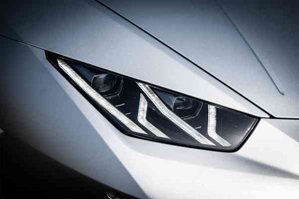 Аренда серого Lamborghini Huracan Evo в Дубае