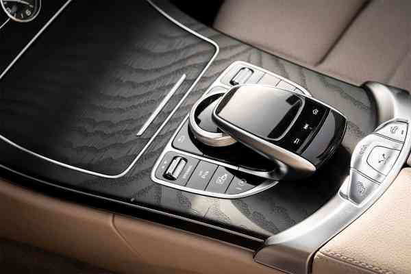 Аренда Мерседес Бенз Ц Класса 2021 года в Дубае, REF-101