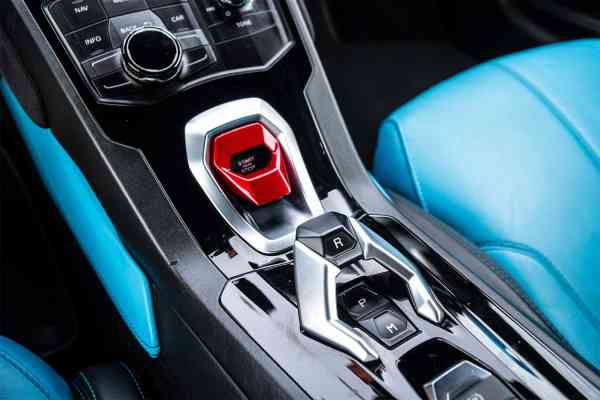 Аренда Ламборгини Хуракан 2020 года в Дубае, REF-8