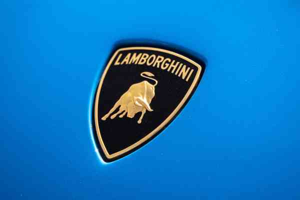 Аренда Ламборгини Хуракан 2020 года в Дубае, REF-8