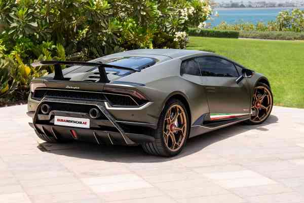 Rent Green unique Lamborghini Huracan 2018 model, REF-120 in Dubai